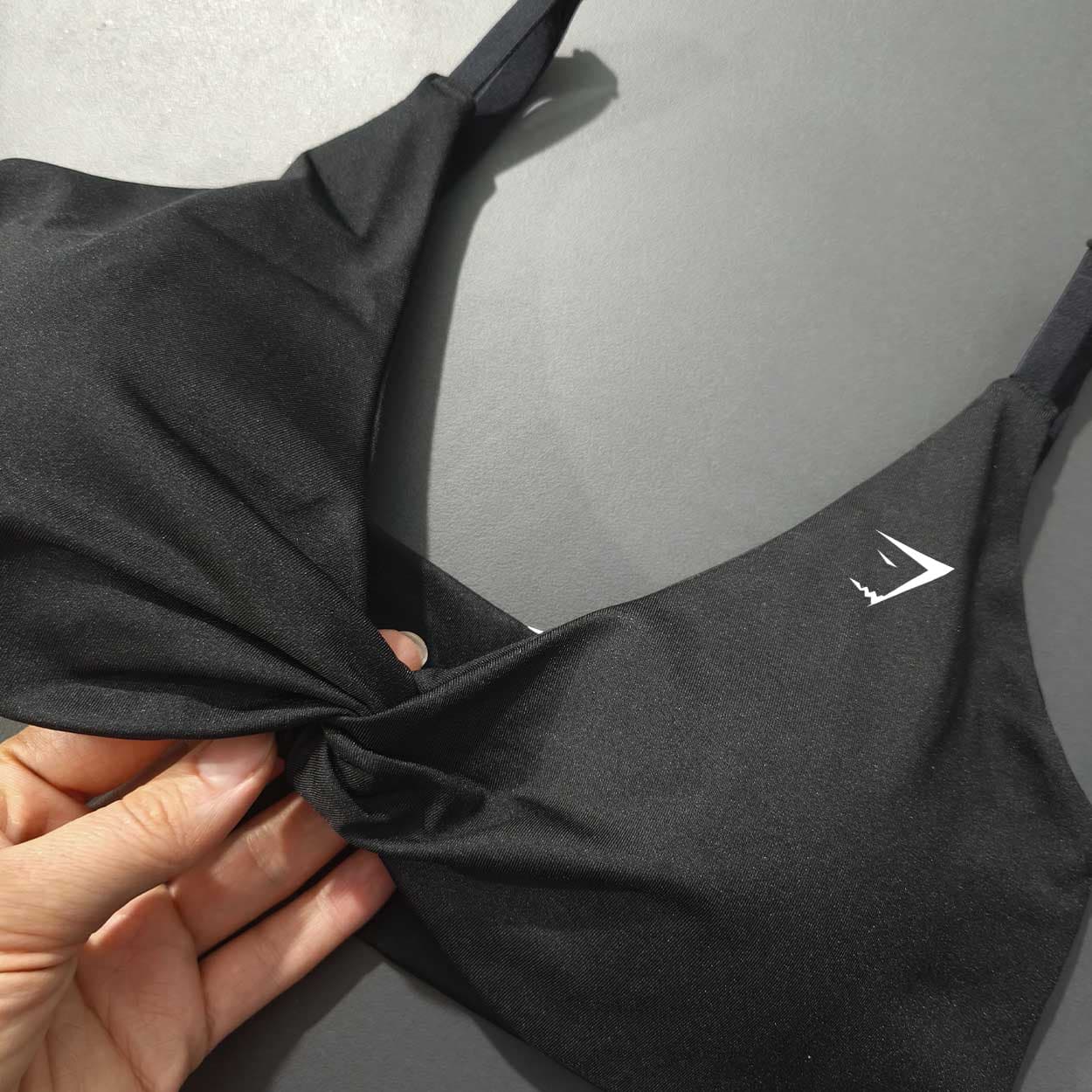 نيم تنه ورزشی جيم شارک مدل گره ای gymshark کد 12628 — تصویر ۶