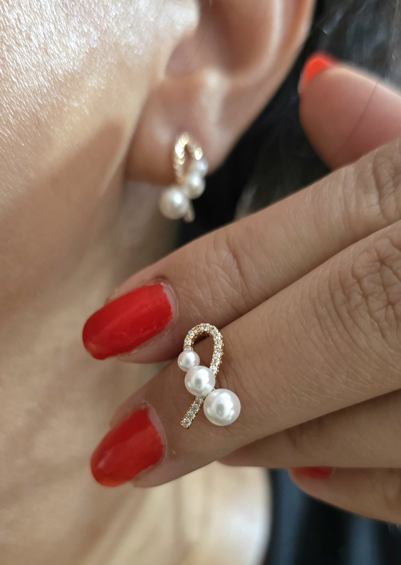 گوشواره مرواریدی ژوپینگ رنگ ثابت کد 2049 — تصویر ۴