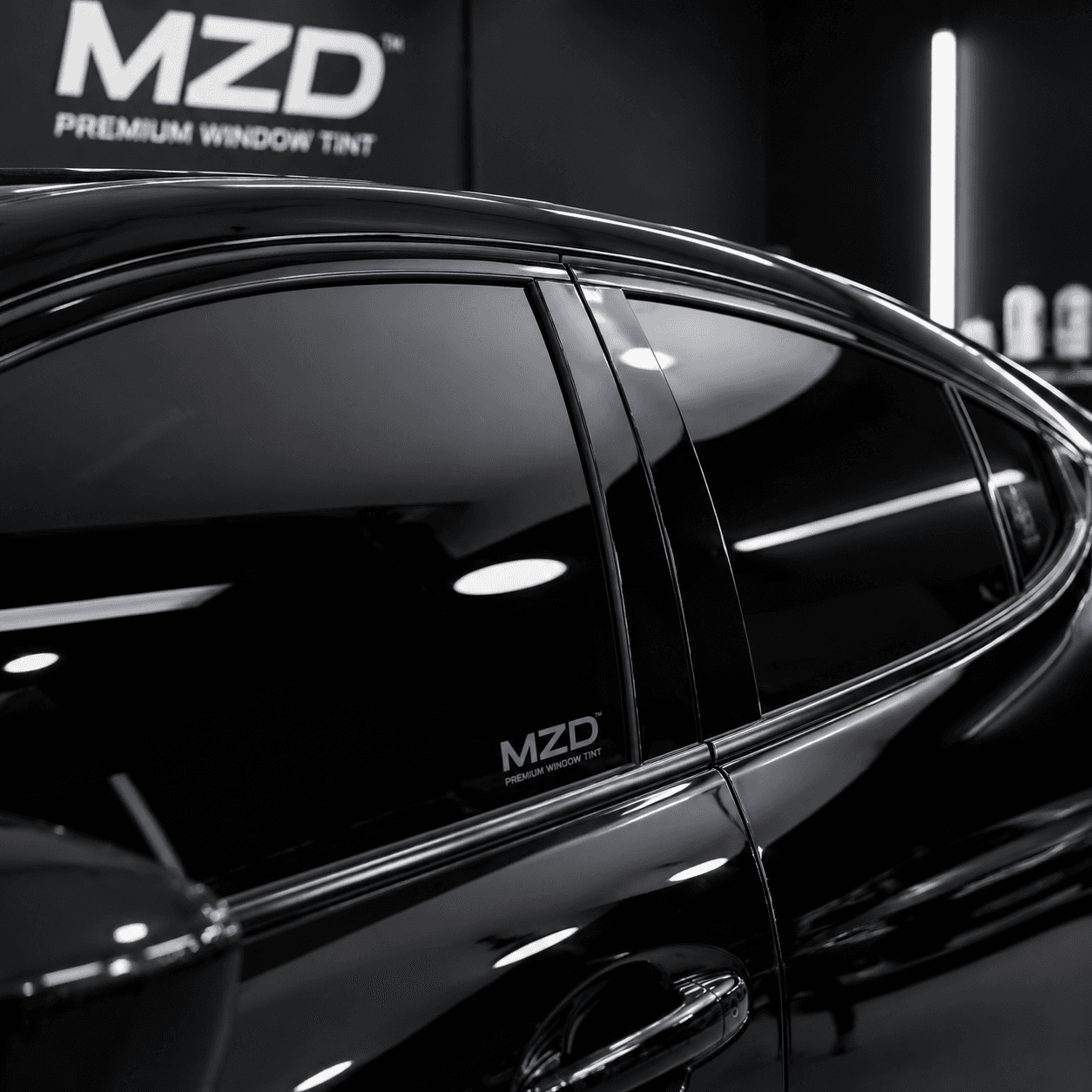 شیشه دودی MZD