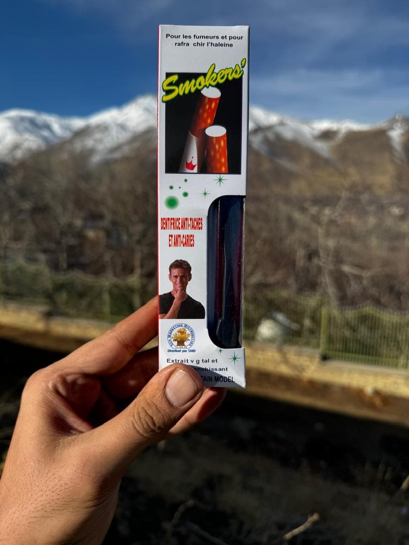 خمیردندان و مسواک ویژه افراد سیگاری smokers