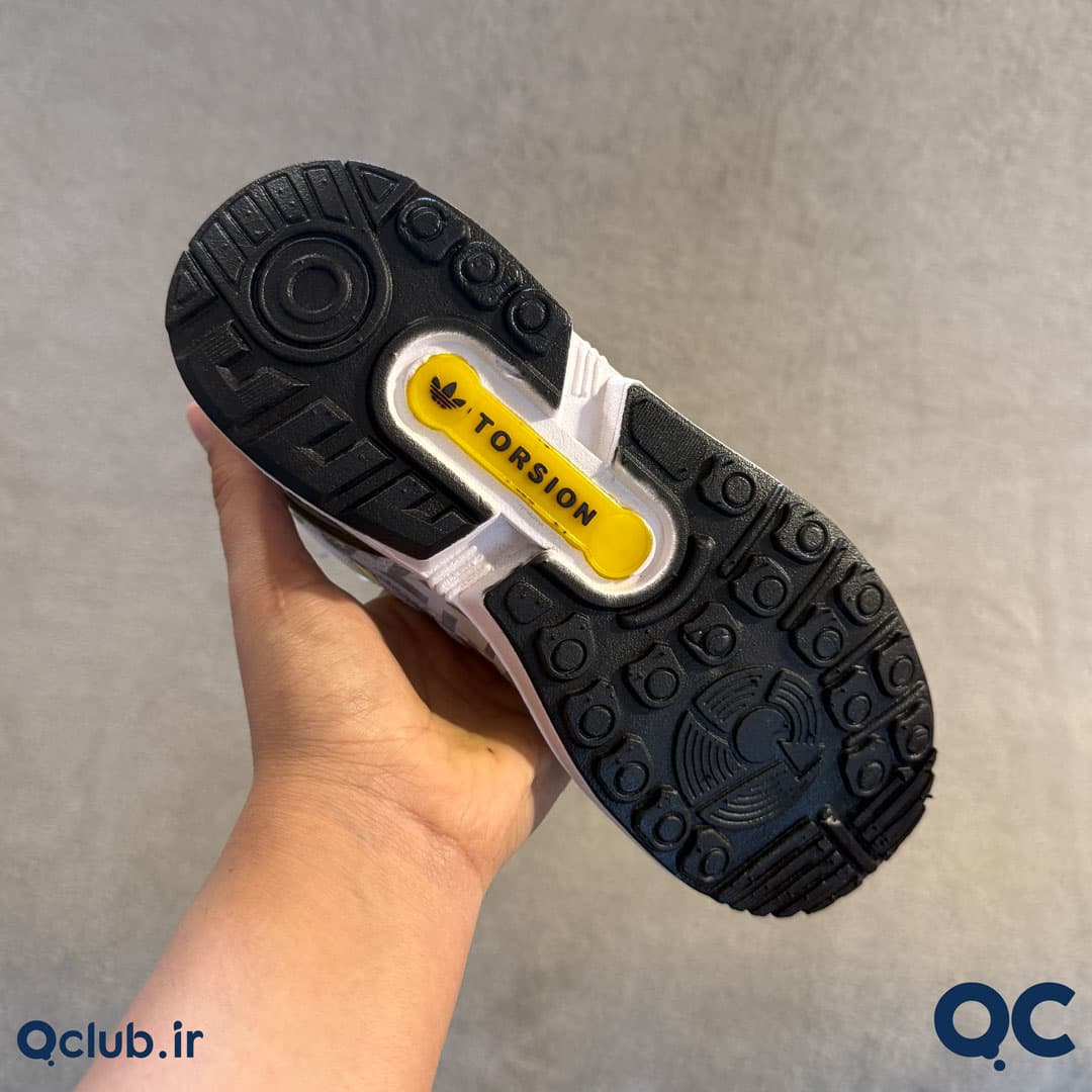 کتونی زنانه آديداس ZX8000 سفيد طلايی — تصویر ۳