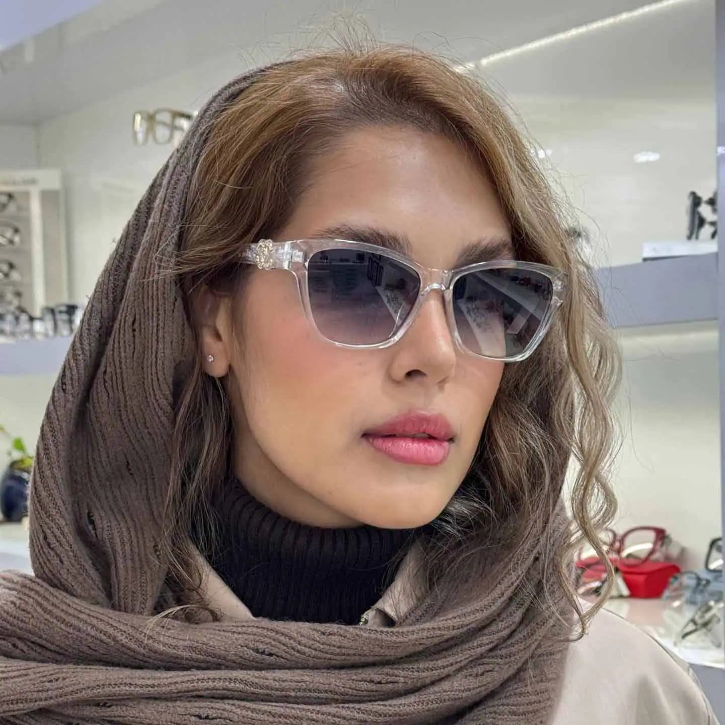عینک آفتابی Chanel 3828 — تصویر ۲