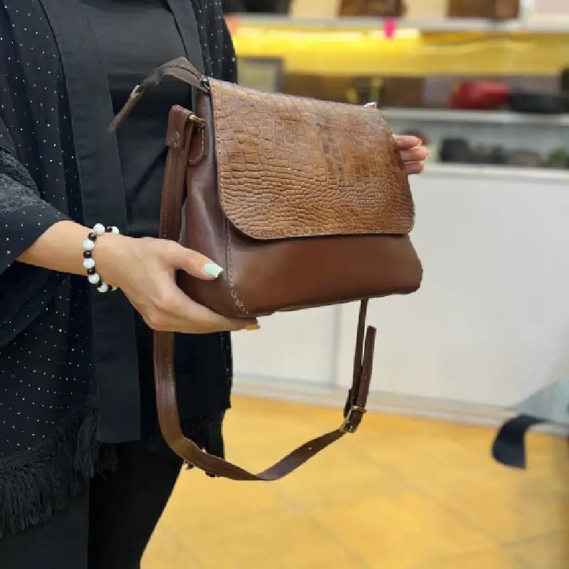 کیف دوشی و دستی چرم کد 60 — تصویر ۲