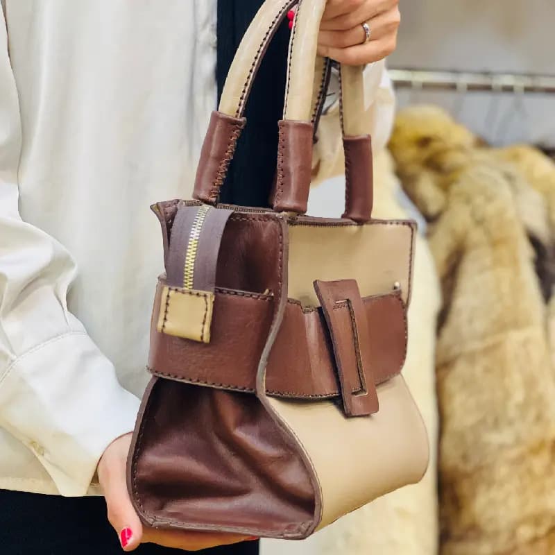 کیف دستی چرم کرمی کد 49 — تصویر ۳