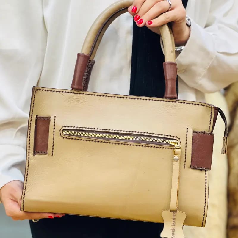 کیف دستی چرم کرمی کد 49 — تصویر ۲