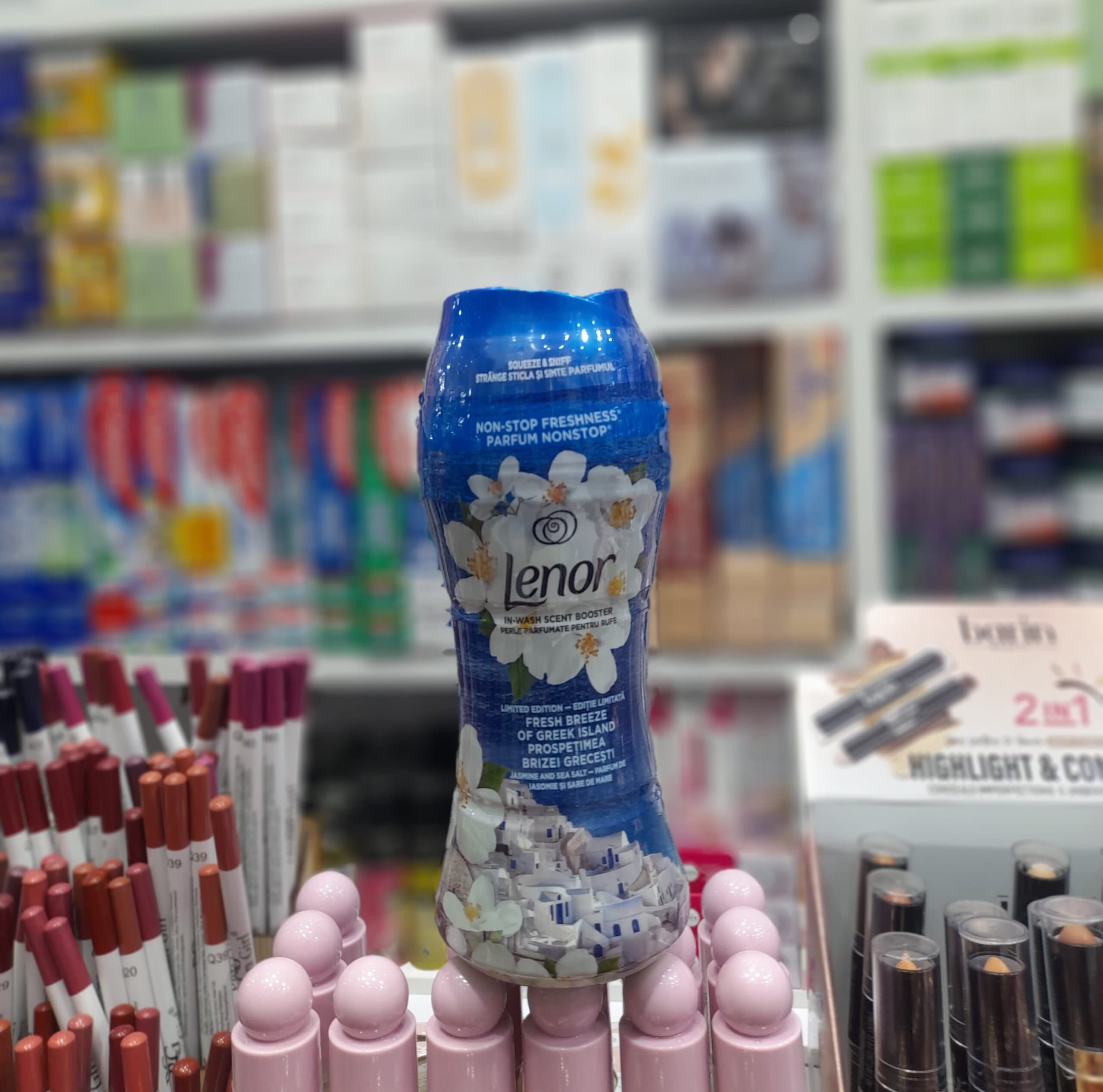 خوشبوکننده لباس Lenor In-Wash Scent Booster Fresh Breeze of Greek Island با رایحه دلنشین نسیم جزایر یونان 195g اصلی — تصویر ۲
