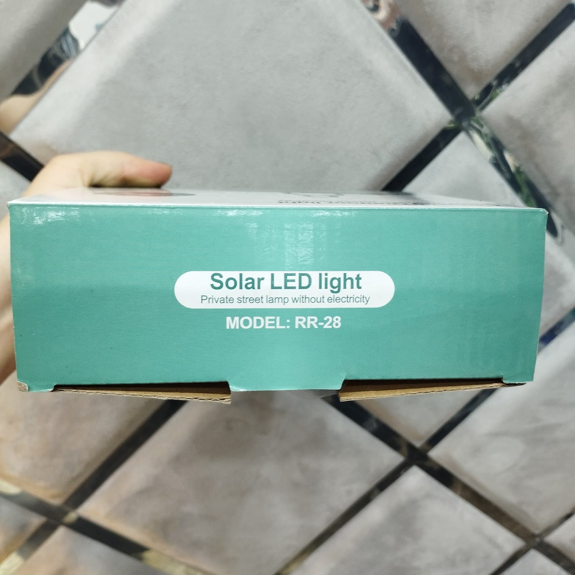 چراغ کمپینگ خورشیدی مدل RR-28 — تصویر ۷
