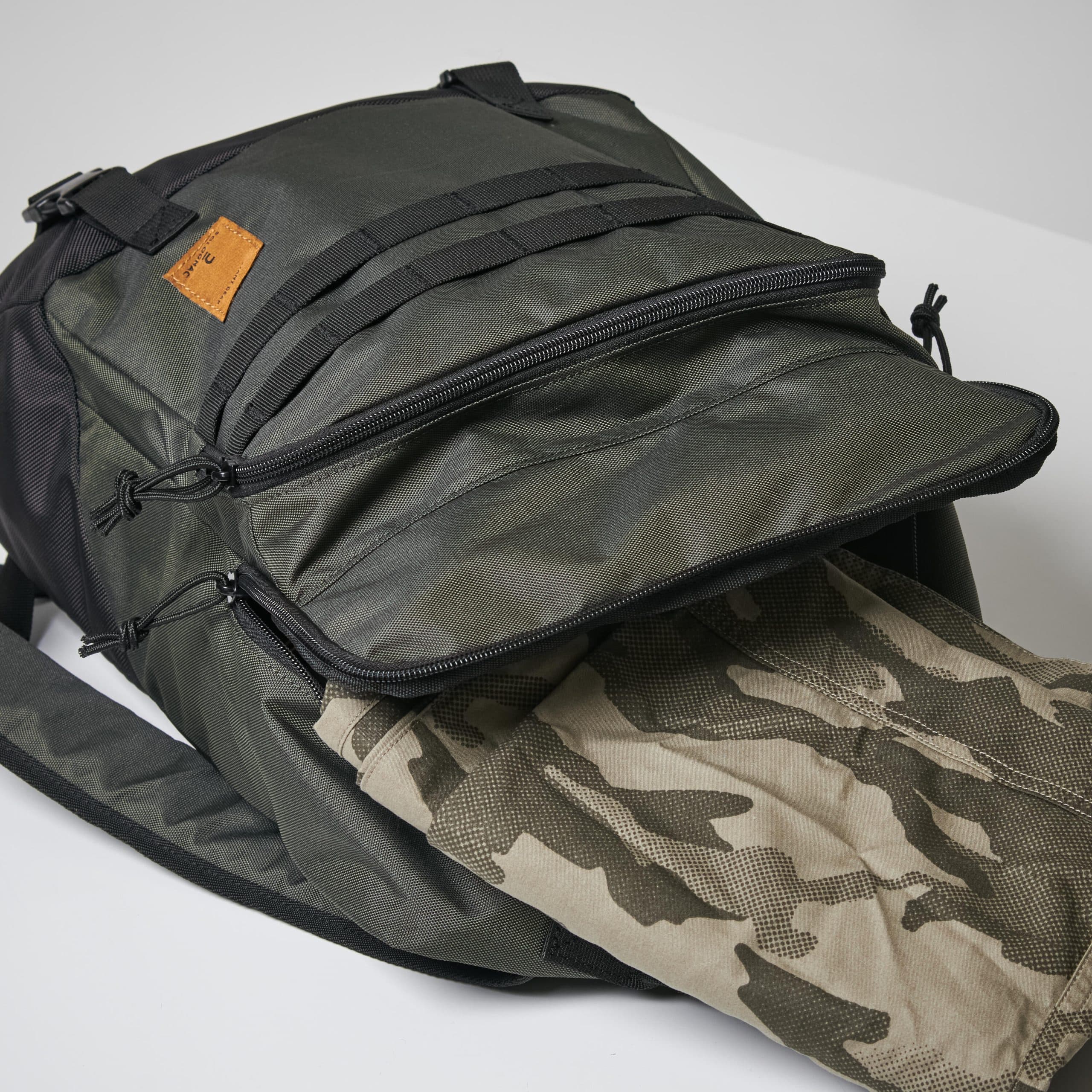 کوله پشتی سولوگناک 20 لیتری شکار Solognac Backpack – 20L – Hunting and Nature Watching 100 — تصویر ۶