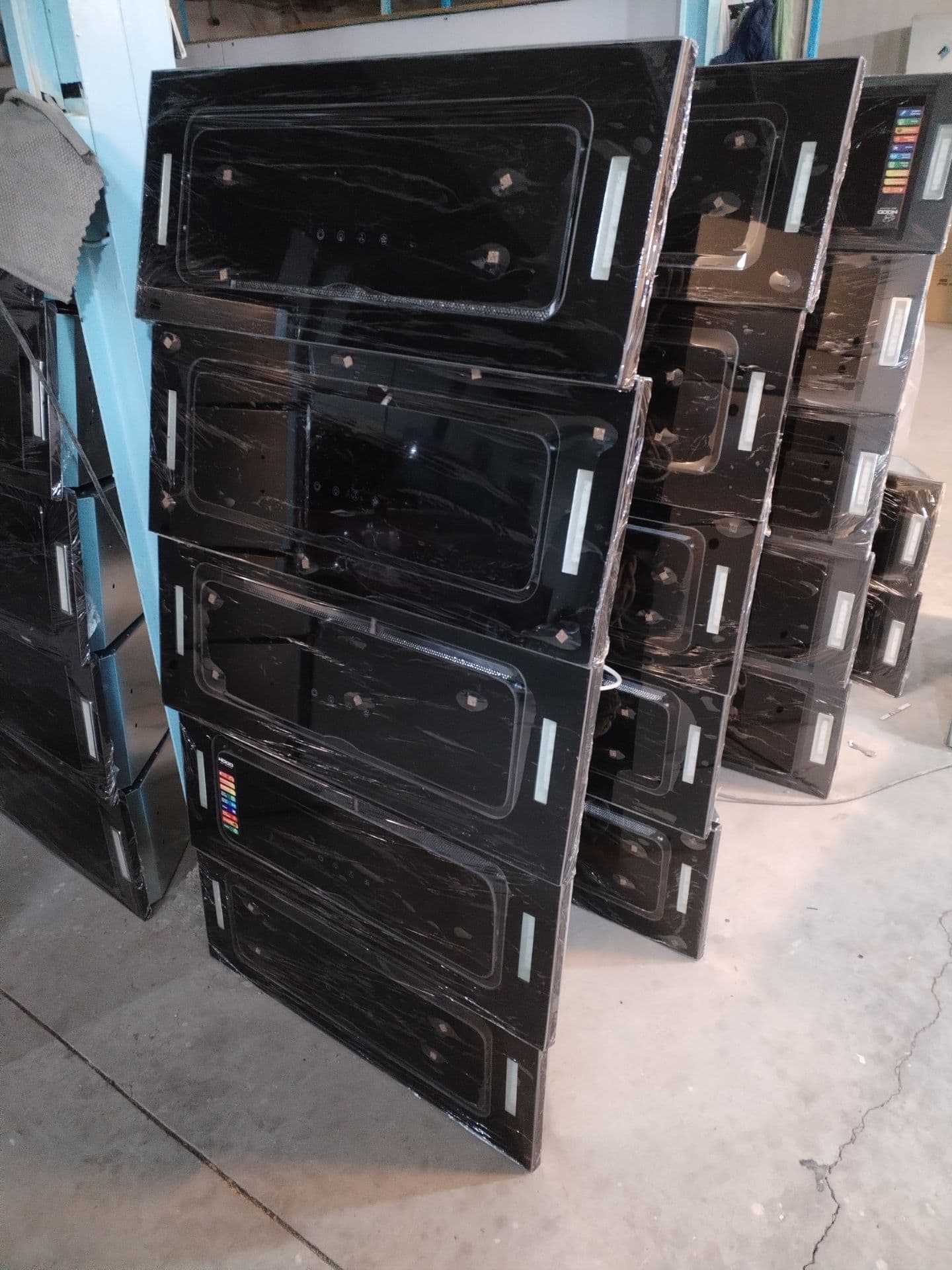 ست هود و اجاق گاز برند مفید کد 576 — تصویر ۲
