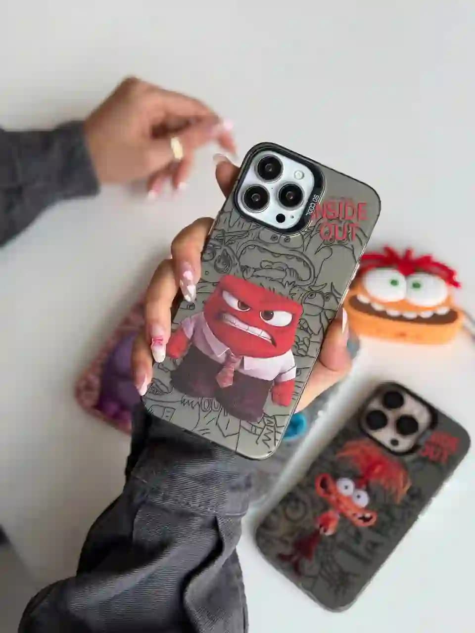 قاب گوشی آیفون 13Pro مدل Inside Out Anger — تصویر ۴