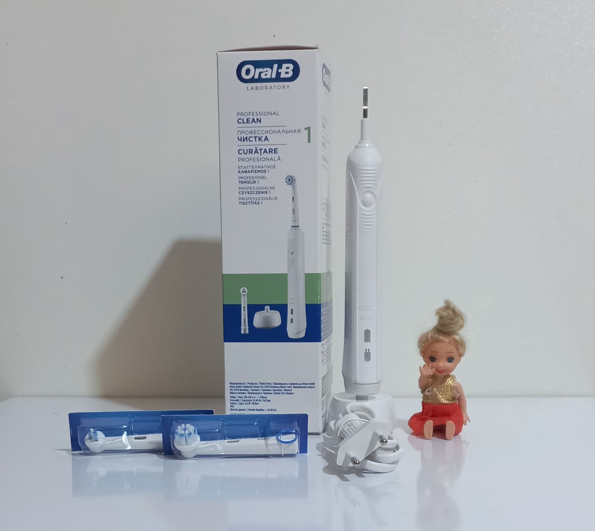 مسواک برقی اورال بی مدل Pro 1 Professional Clean — تصویر ۳