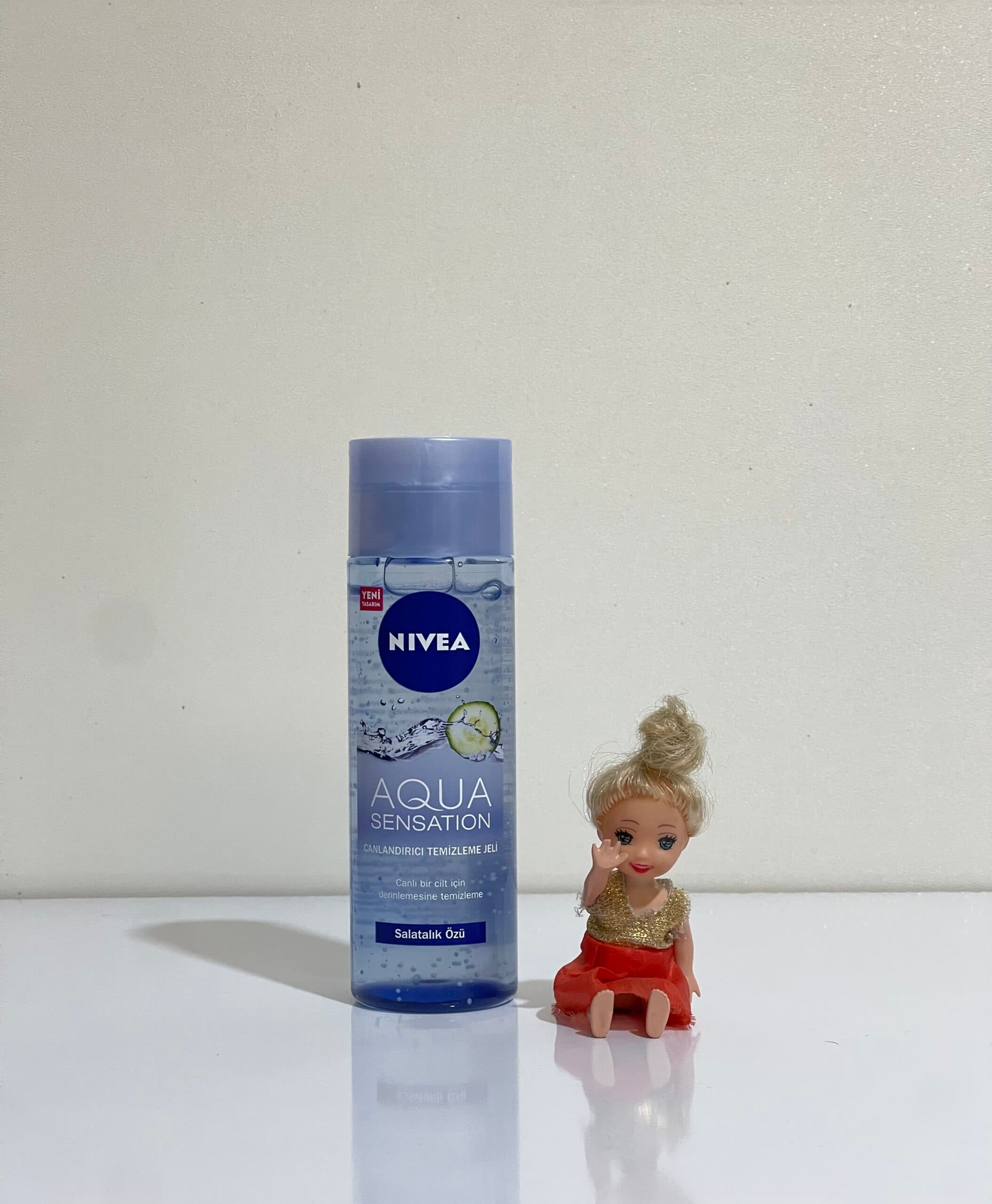 ژل شستشوی صورت نیوا مدل Aqua Sensation اصلی