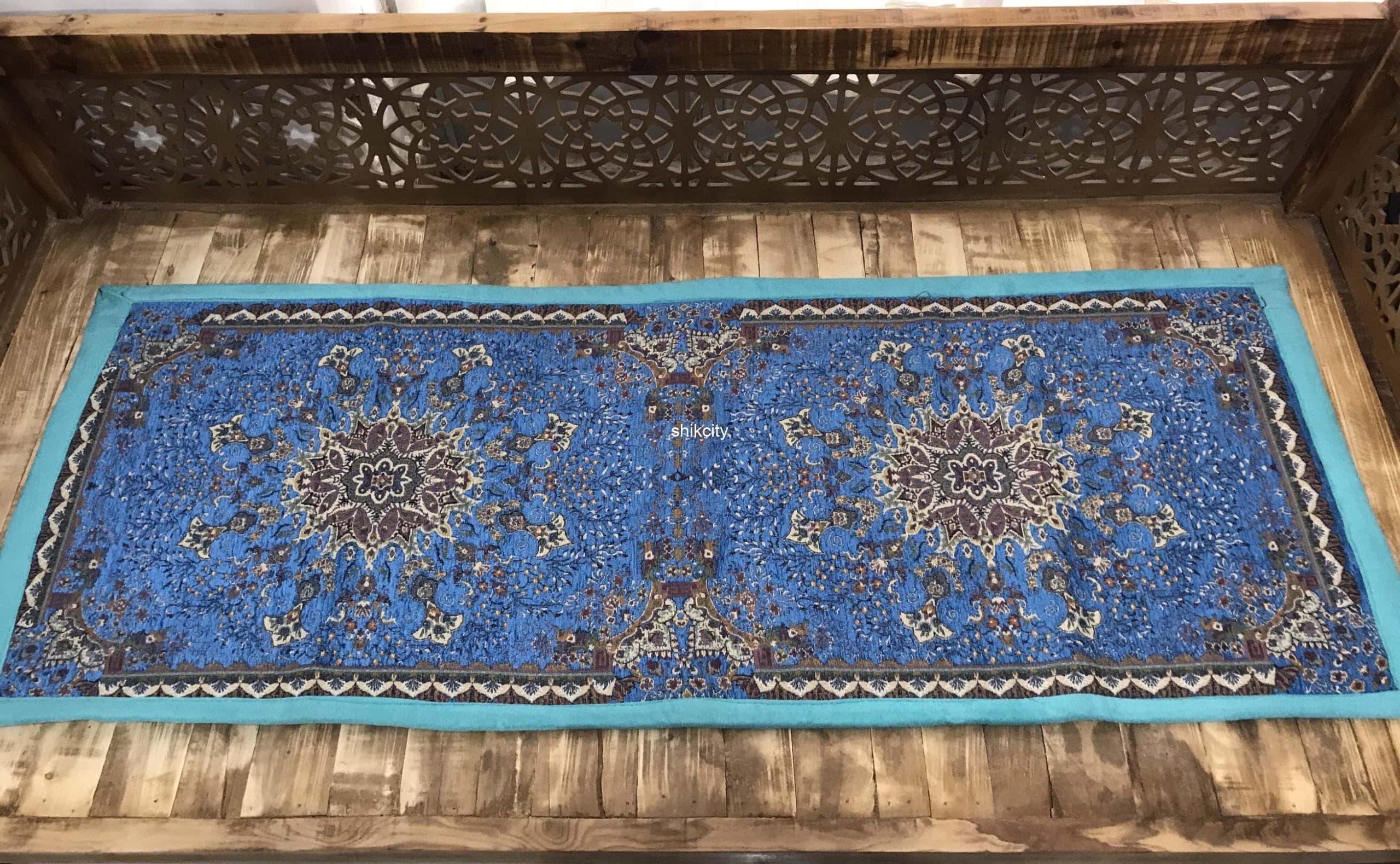ست 5 تکه شاه نشین مخمل آبی — تصویر ۴