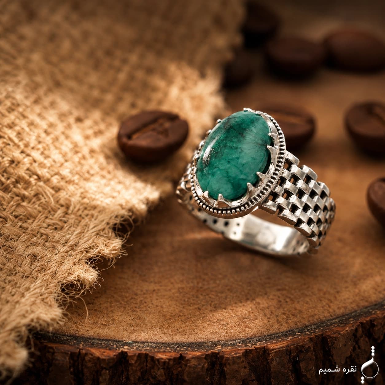 انگشتر مردانه نقره با سنگ زمرد طبیعی مدل ANA-M05 — تصویر ۲