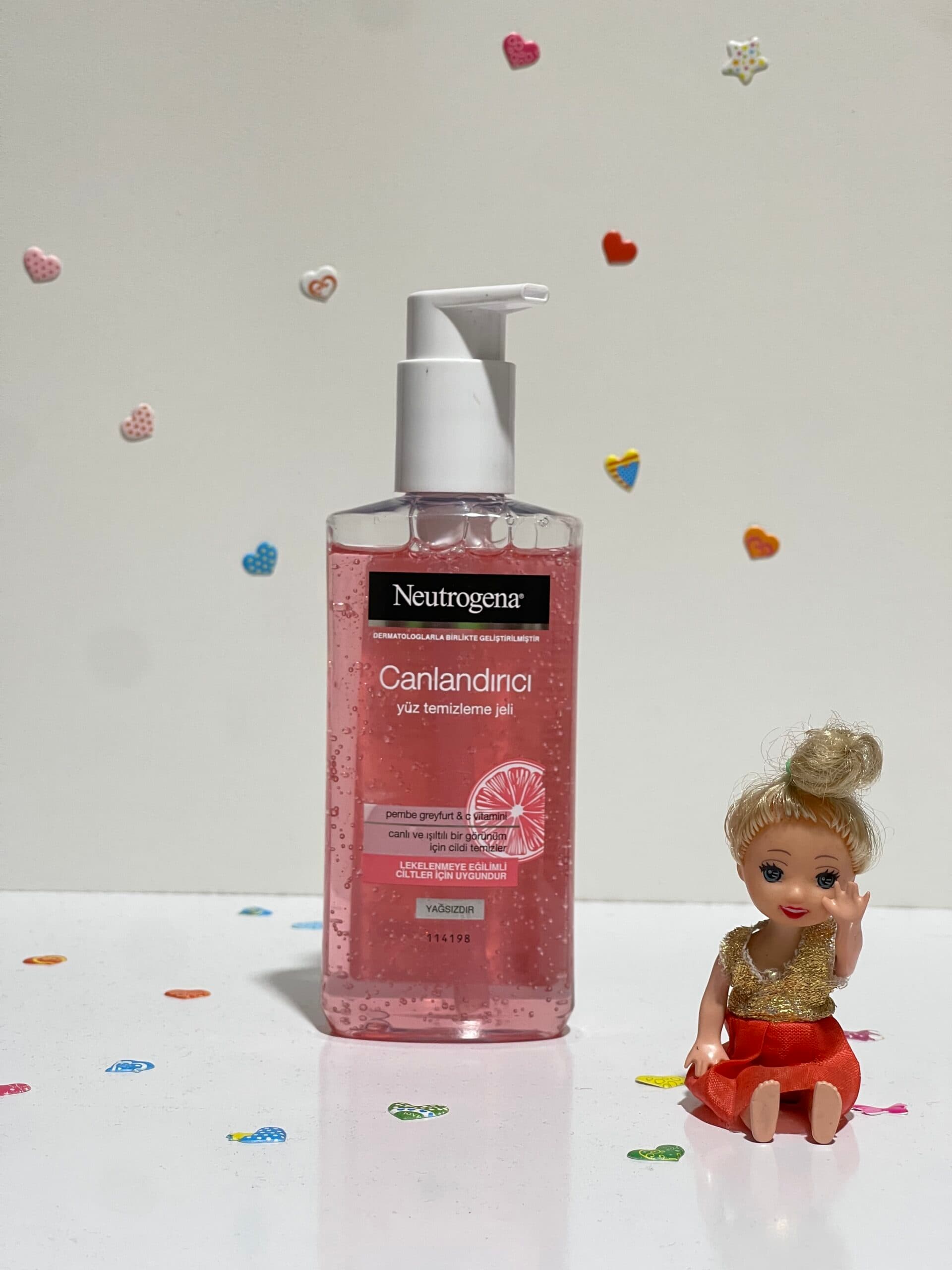 ژل شستشوی صورت نیتروژنا اصلی عصاره گریب فروت مناسب انواع پوست ۲۰۰میل Neutrogena