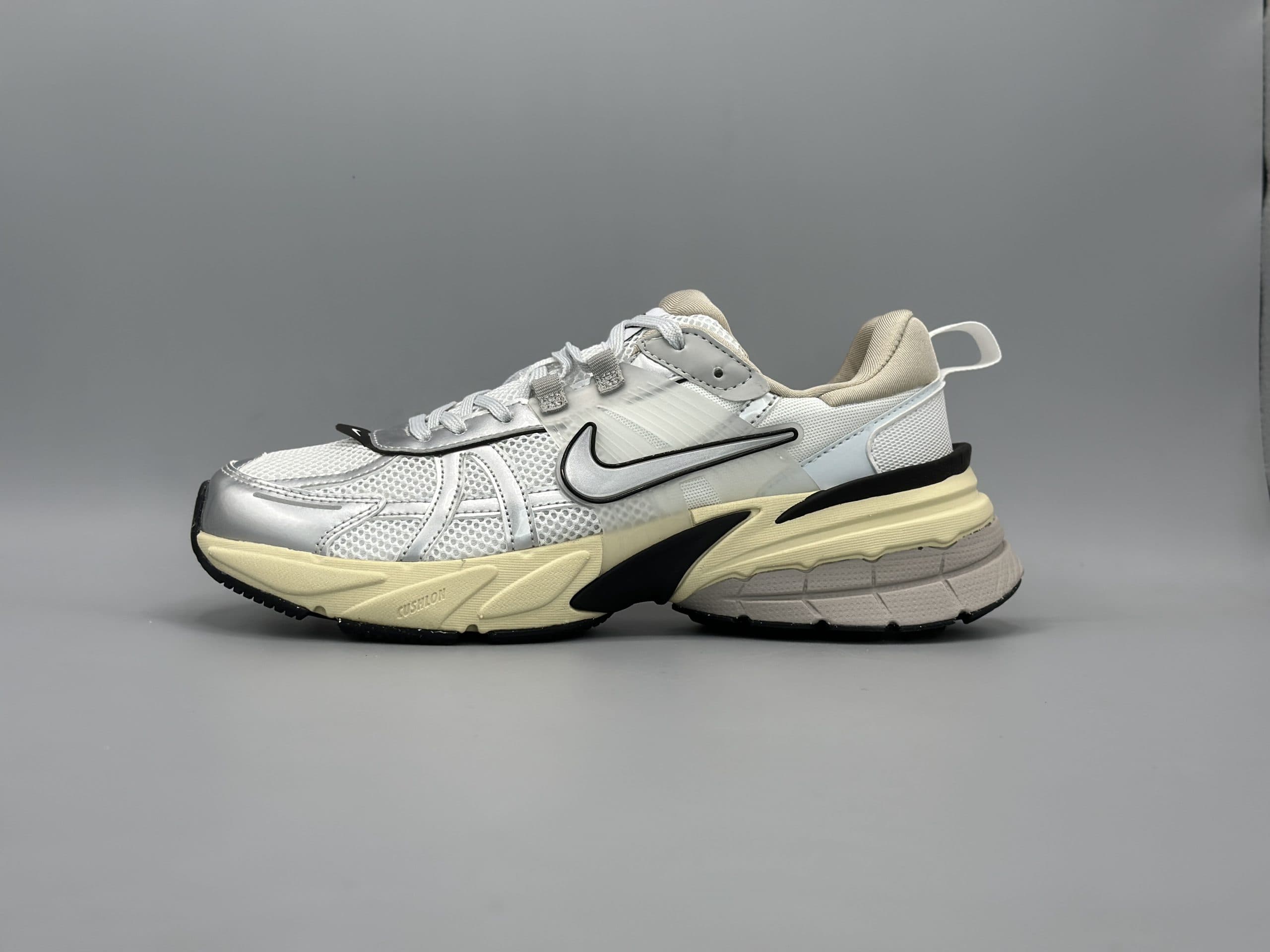 کتانی نایکی وی2کی ران کروم مستر/Nike V2K chrome — تصویر ۲