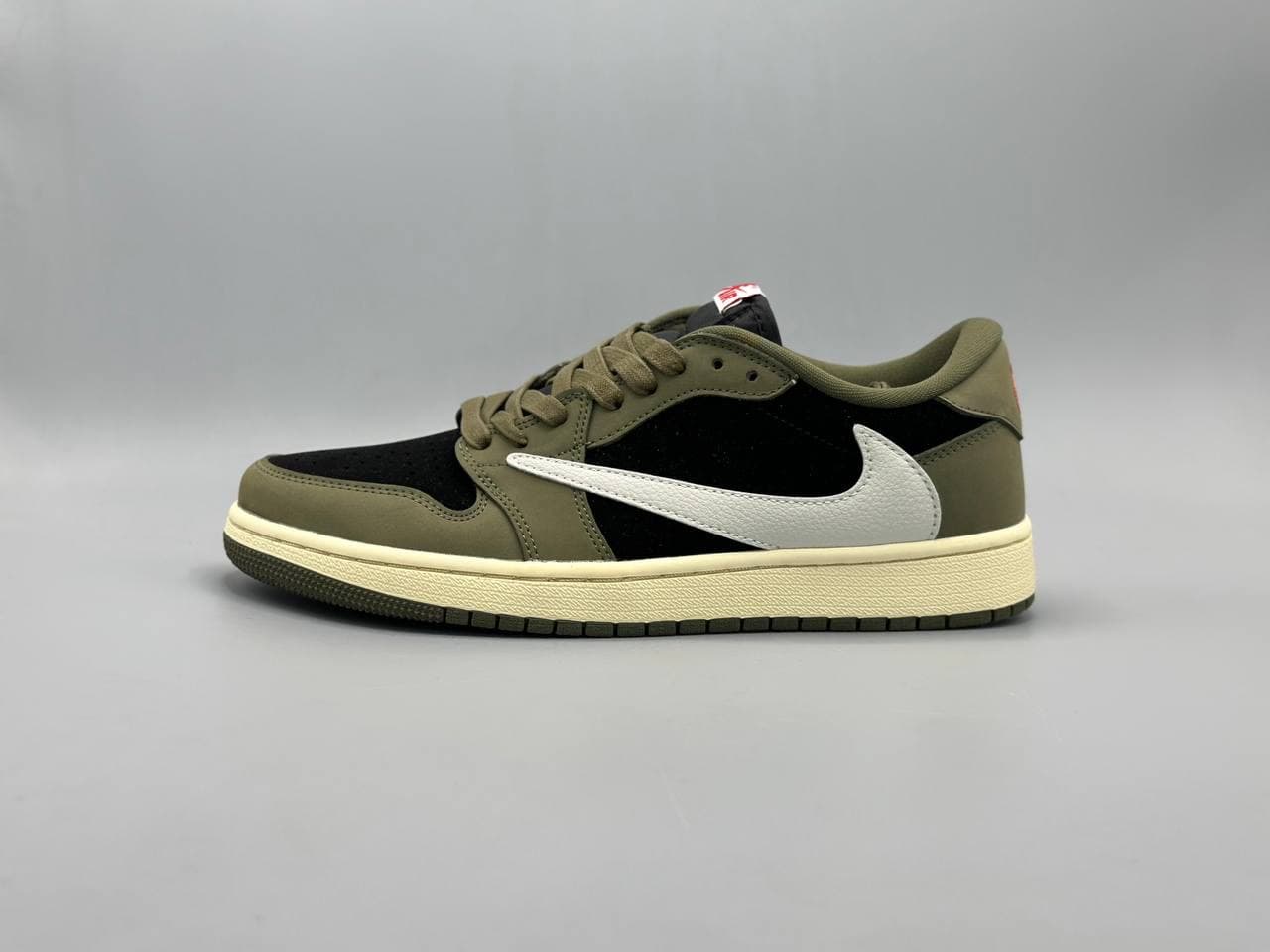 کتانی نایک جردن 1 لو تراویس اسکات بلک اولیو/ Nike Air Jordan 1 low Travis