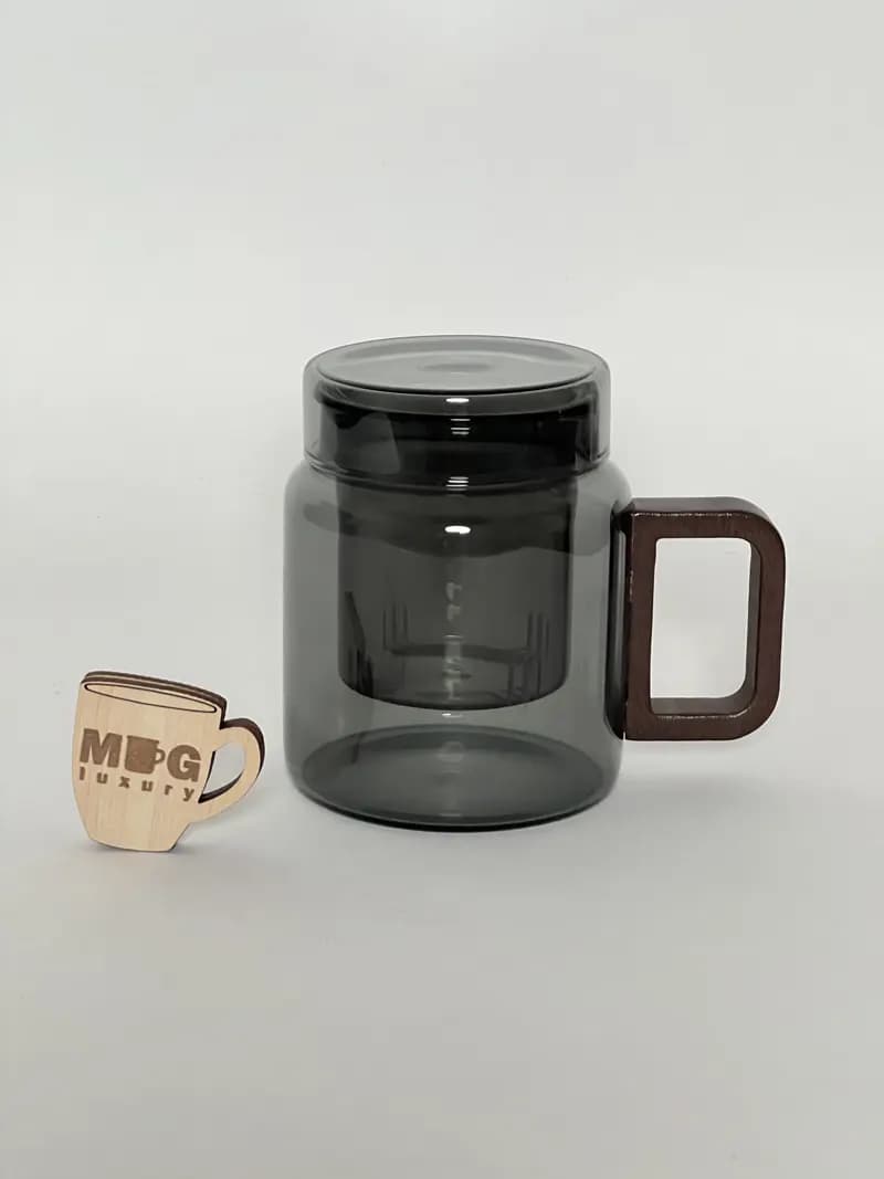 ماگ دمنوش پیرکس بزرگ دسته چوبی درب پیرکس — تصویر ۳