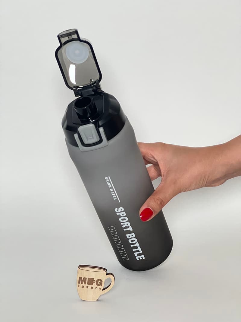 قمقمه SPORT BOTTLE دورنگ مات آسان نوش دار درب قفلی 1000 میل — تصویر ۵