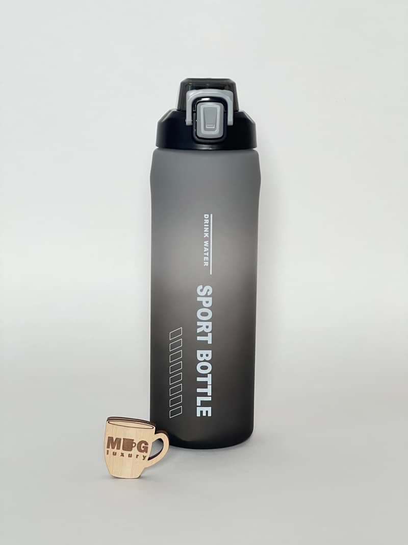 قمقمه SPORT BOTTLE دورنگ مات آسان نوش دار درب قفلی 1000 میل — تصویر ۳