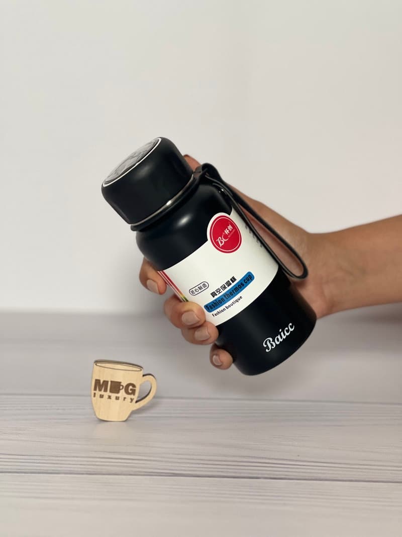 فلاسک کوچک BAICC درجه دار بند چرمی 300 میل استیل 304 — تصویر ۳