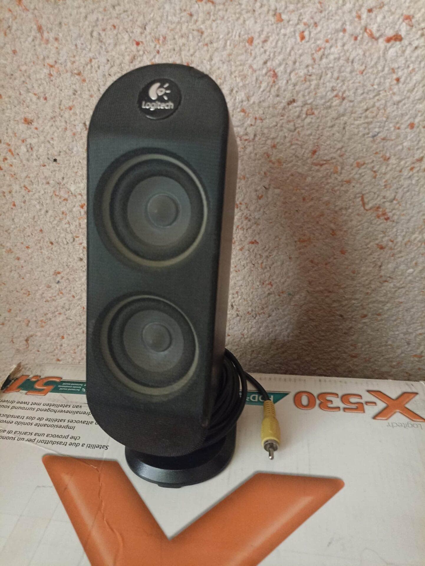 اسپیکر تکی لاجیتک Logitech X-530 با کابل زرد (اصلی) — تصویر ۲