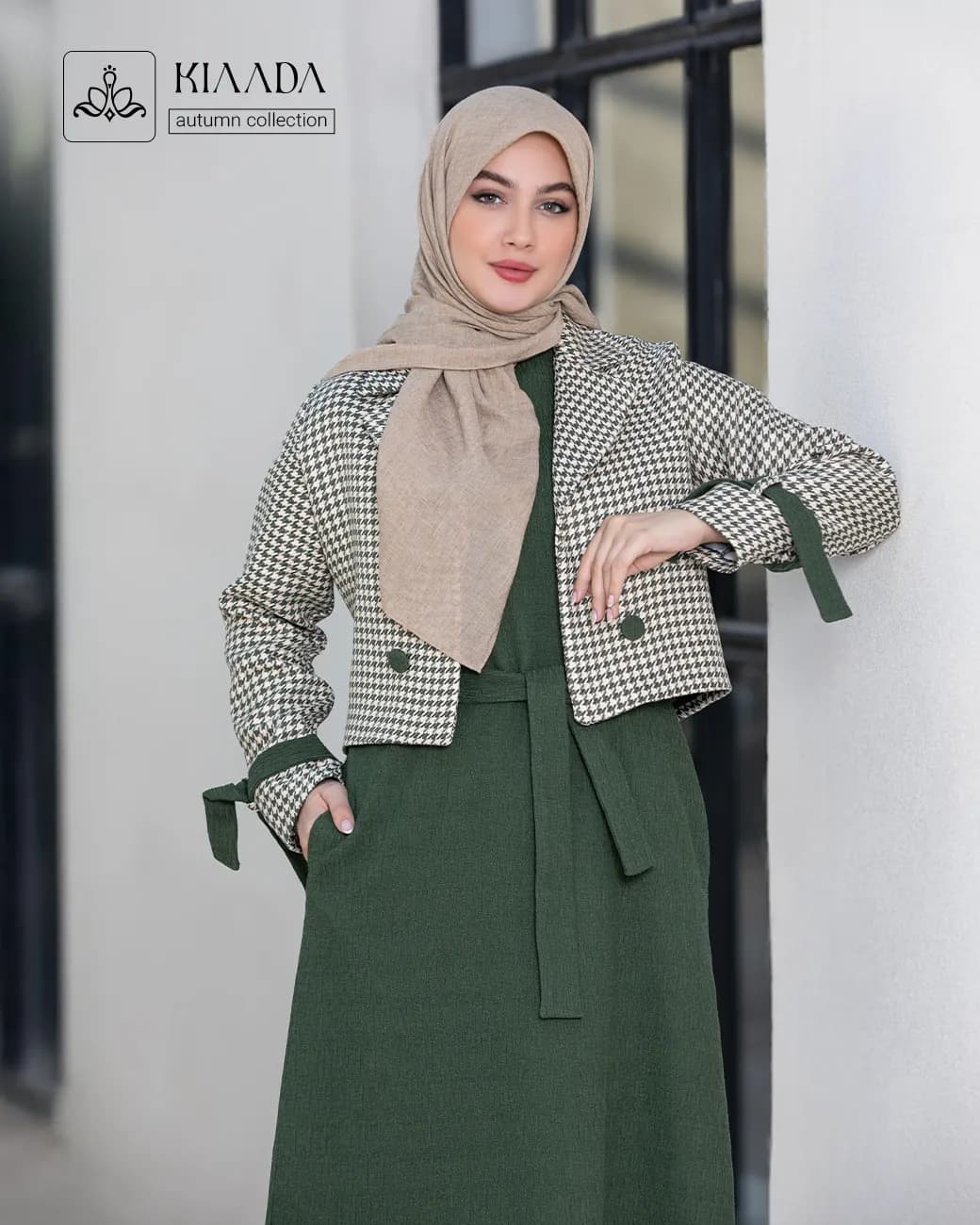 کت و سارافون زنانه اسرا — تصویر ۴