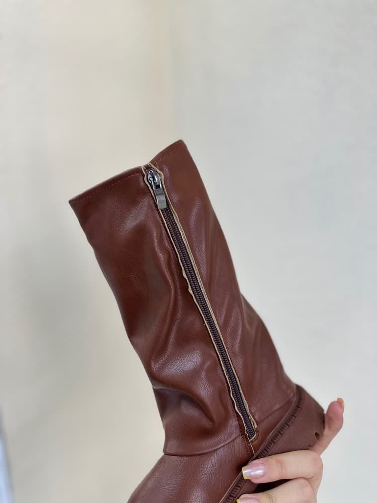 بوت ساق بلند چرم دو سگک کد Q33 — تصویر ۳