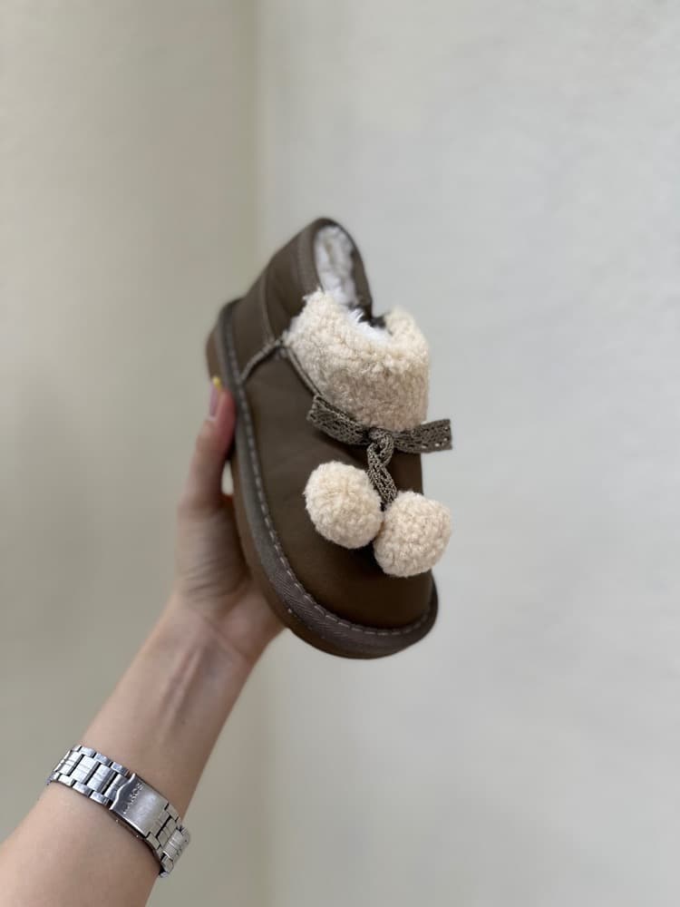 اگ نیم ساق پوم دار — تصویر ۴