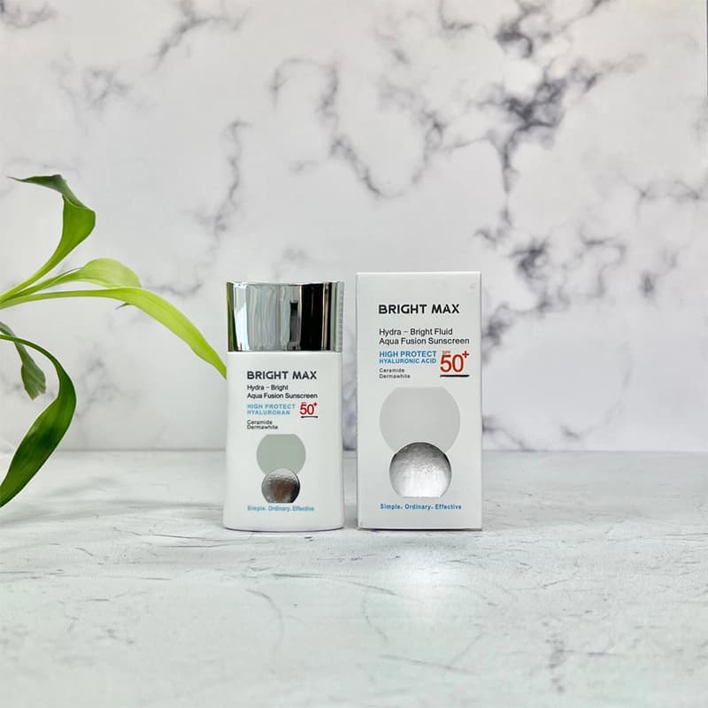 فلوئید ضد آفتاب آکوافیوژن هیدرا برایت SPF50 — تصویر ۵