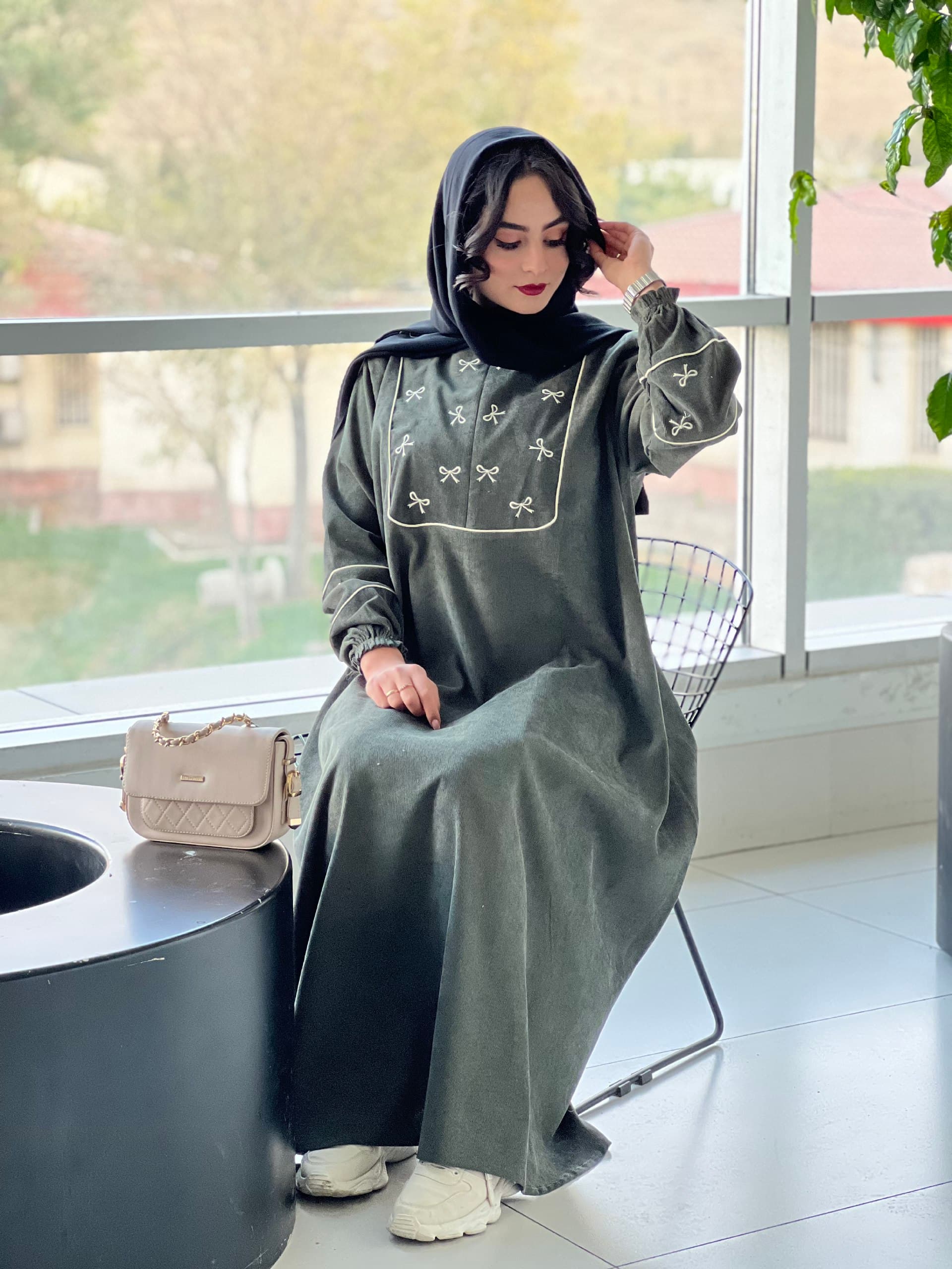 مانتو مخمل بلند طرح پاپیون — تصویر ۸