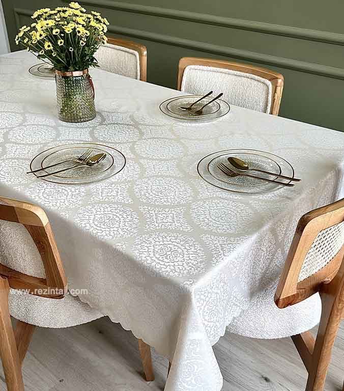 رومیزی ژاگارد رزین تاژ 4نفره مستطیل 150*120طرح دایموند
