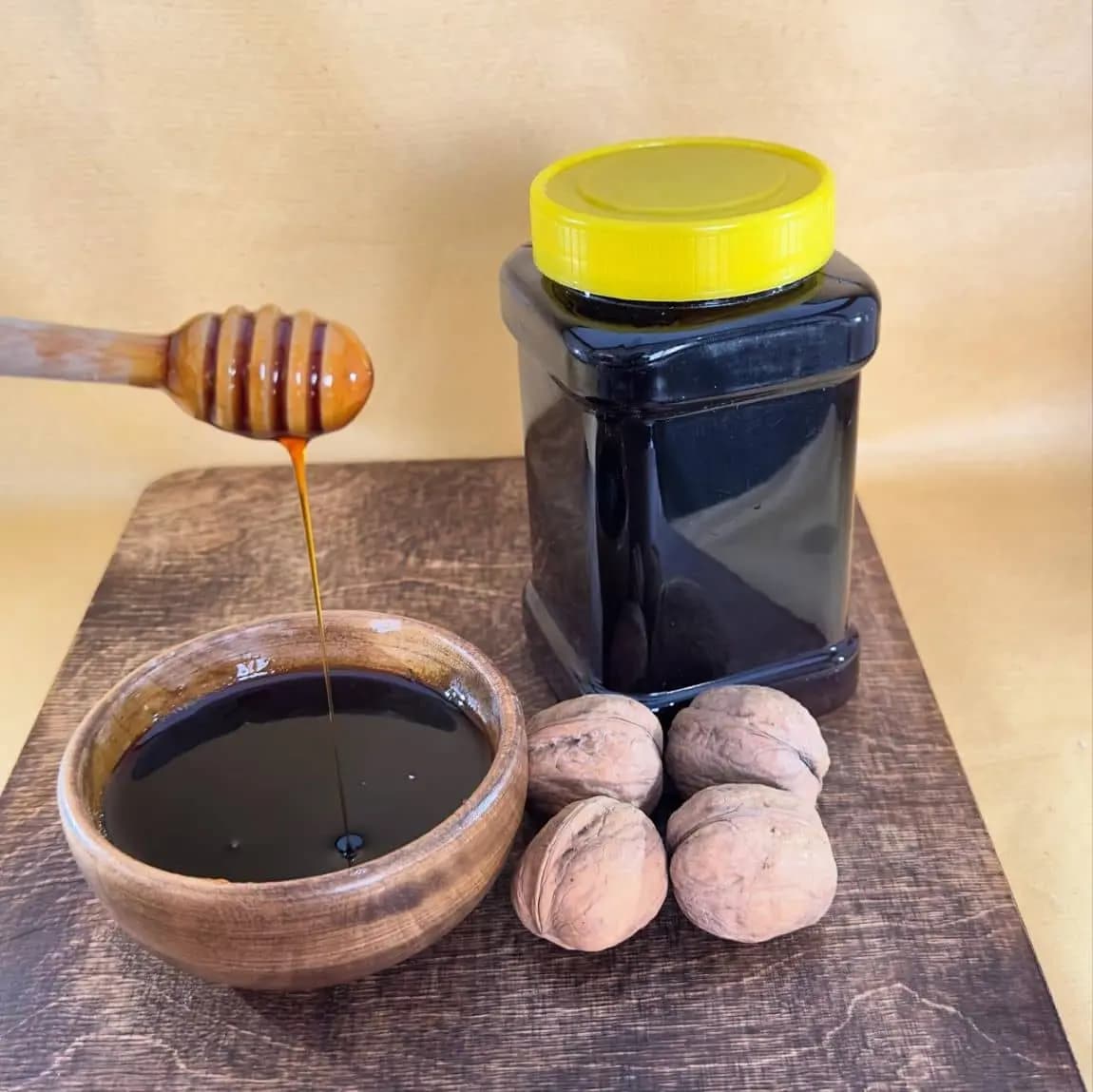 سه شیره سنتی (انگور٬خرما٬توت)
