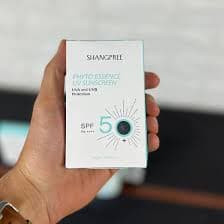کرم ضد آفتاب بی رنگ شانگپری SPF50 — تصویر ۴