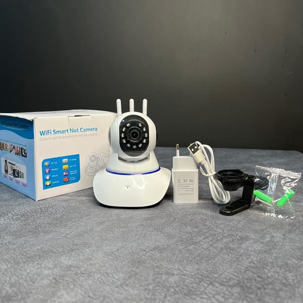 دوربین مداربسته و بی بی کم سه آنتن پرو v380 — تصویر ۳