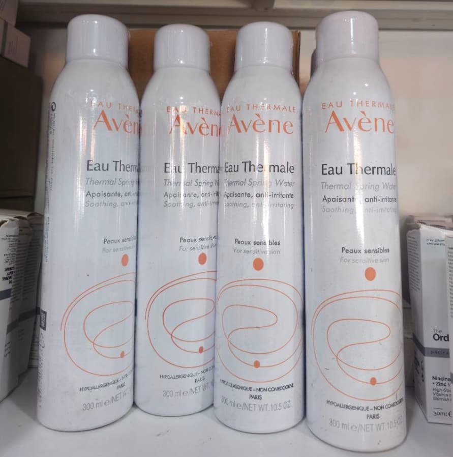 اسپری آب معدنی طراوت بخش و تسکین دهنده اون Avene حجم 300 میلی لیتر