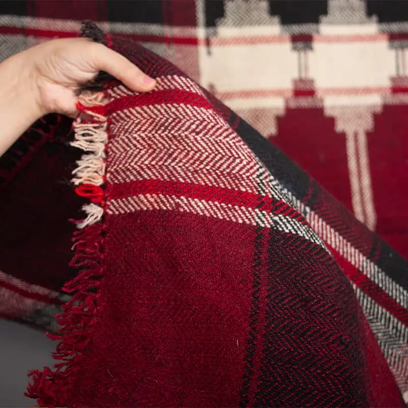 جاجیم پشمی دستباف کردستان — تصویر ۲