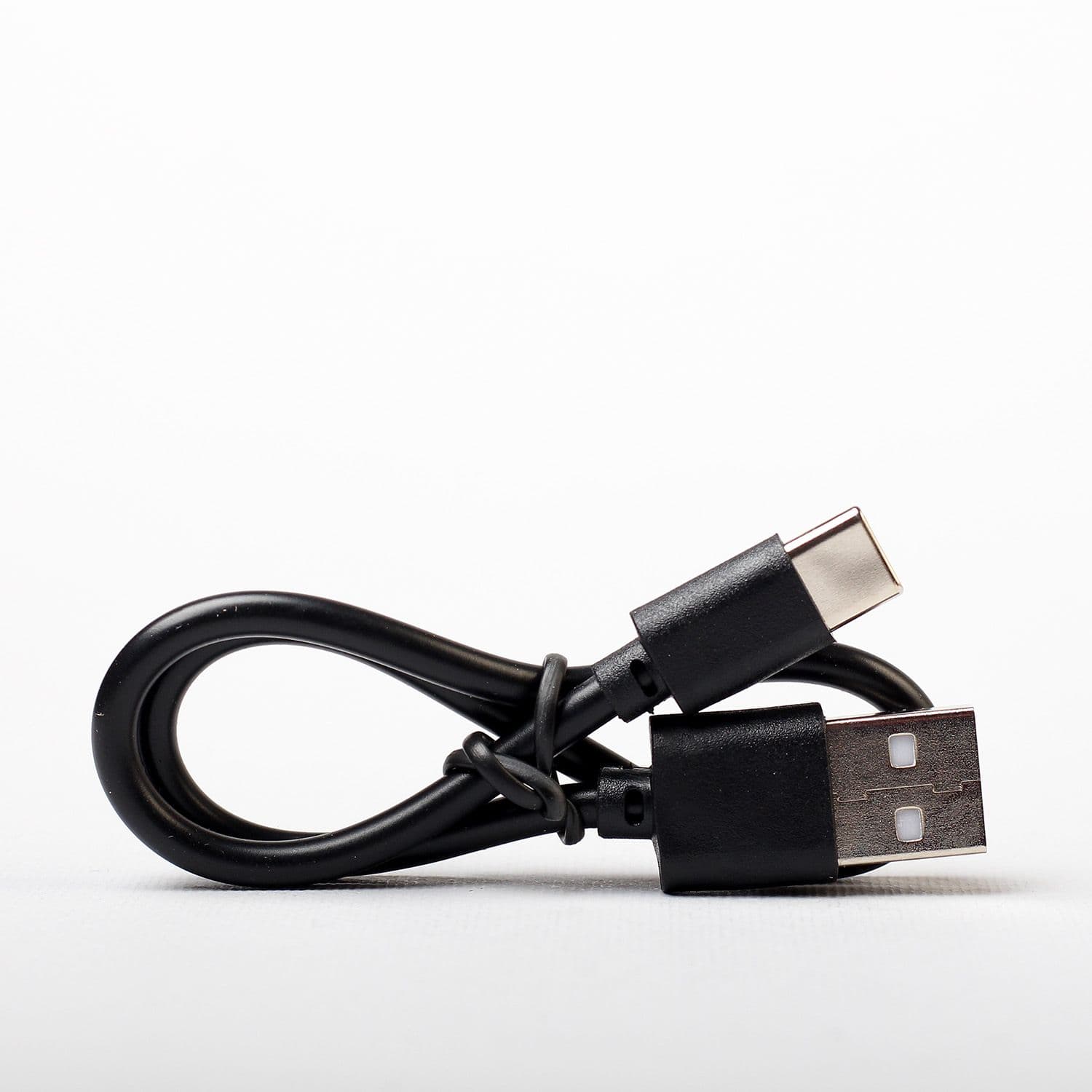 پاوربانک کلومن مدل KP-017 ظرفیت 20000 میلی آمپر ساعت به همراه کابل MICROUSB / USB-C/ لایتنینگ مشکی گارانتی 12 ماهه تکنوپاز — تصویر ۳
