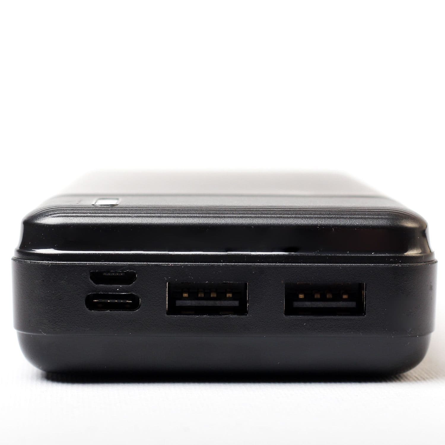 پاوربانک کلومن مدل KP-017 ظرفیت 20000 میلی آمپر ساعت به همراه کابل MICROUSB / USB-C/ لایتنینگ مشکی گارانتی 12 ماهه تکنوپاز — تصویر ۴