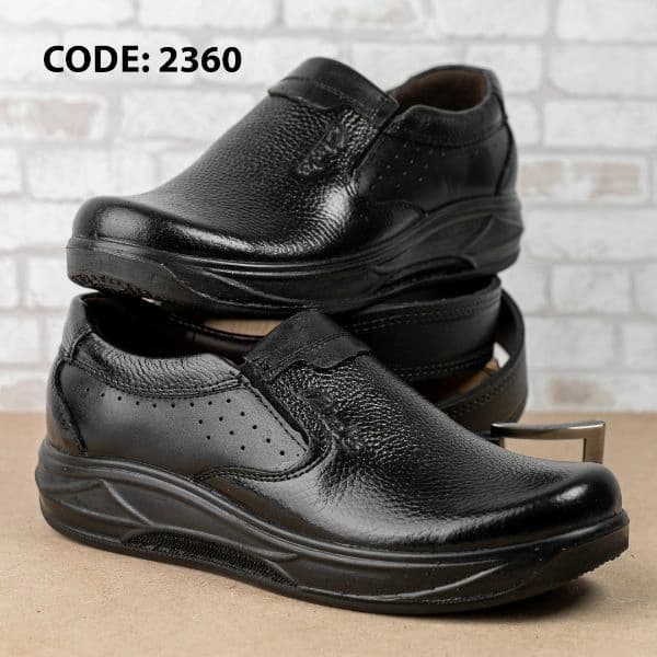 کفش مردانه بدون بند چرمی تمام مشکی Clarks (2360) — تصویر ۴