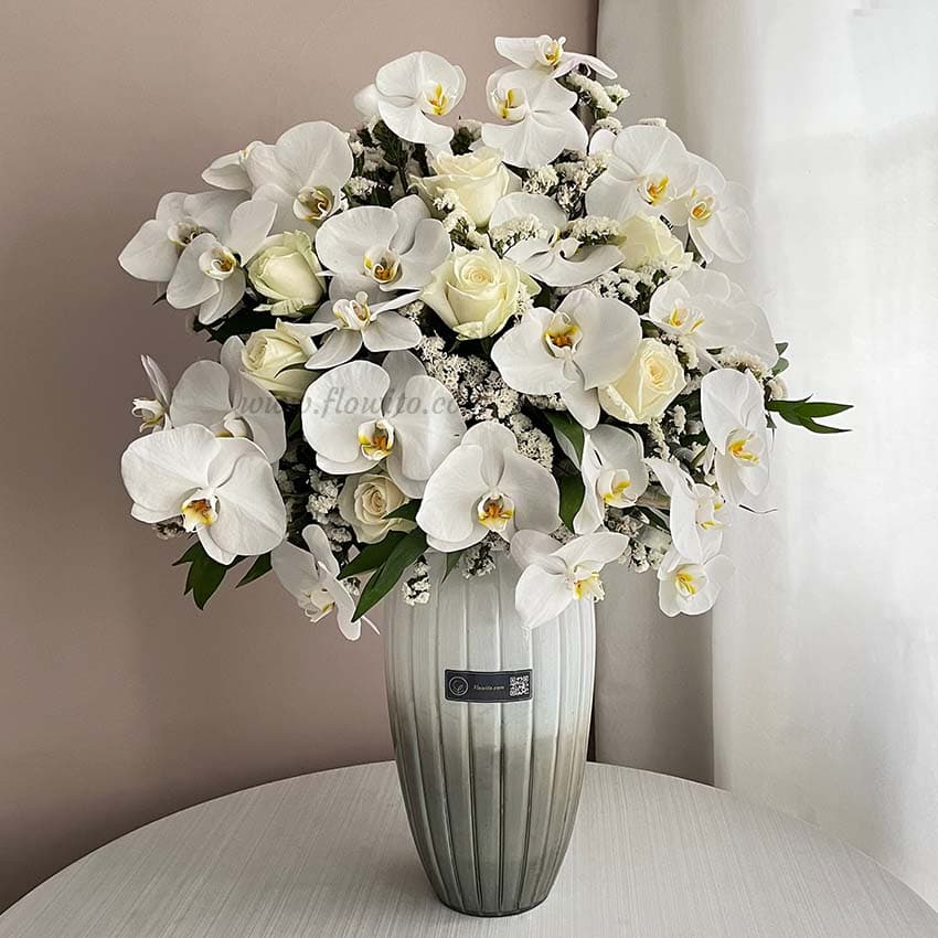 باکس گل شیشه ای لاکچری کد 304