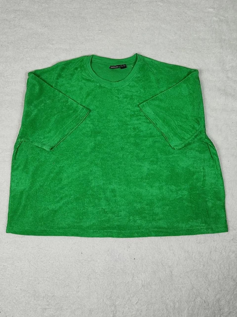 تیشرت کراپ باکسی زنانه برند اسمارا کد W0155 — تصویر ۳