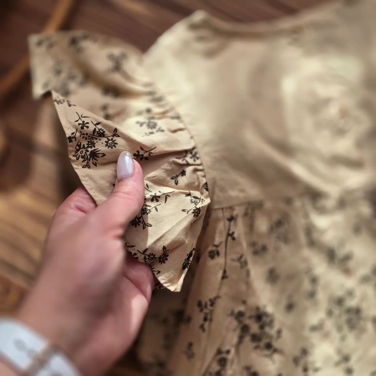 سارافون گلدار گلدوزی — تصویر ۴