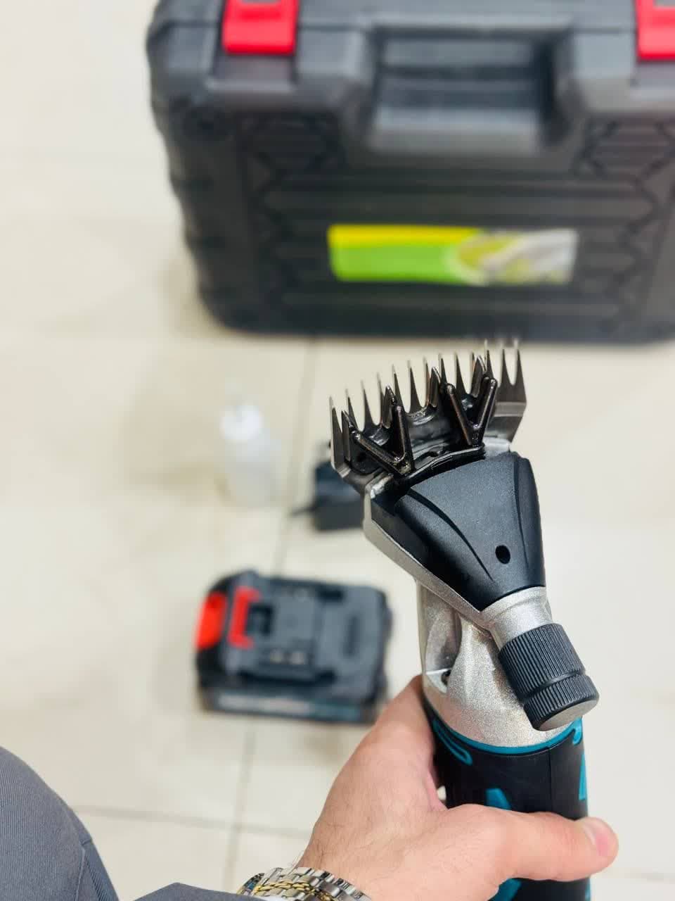 پشم زن شارژی ماکیتا مدل 88V. — تصویر ۴