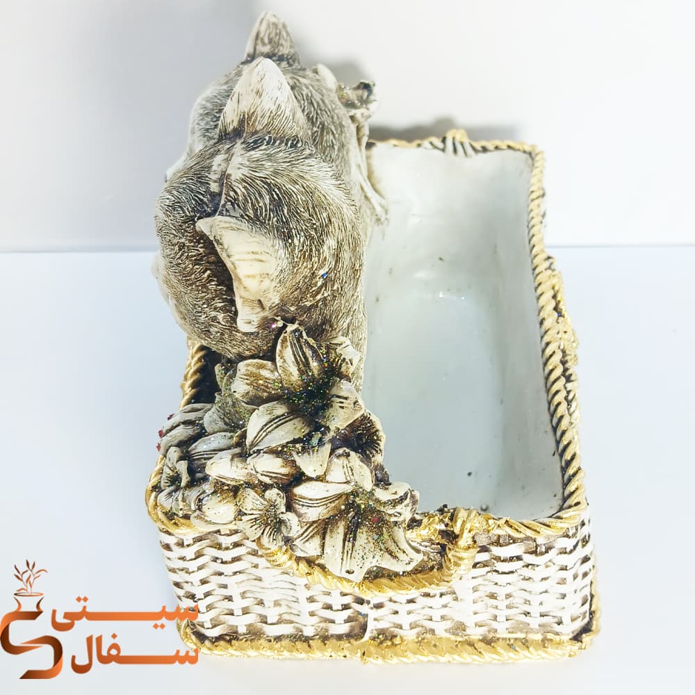 مجسمه دکوراتیو طرح دو گربه سبدی مدل جادستمالی و باکس چندمنظوره رومیزی – جنس پلی‌استر برند سیتی سفال — تصویر ۲