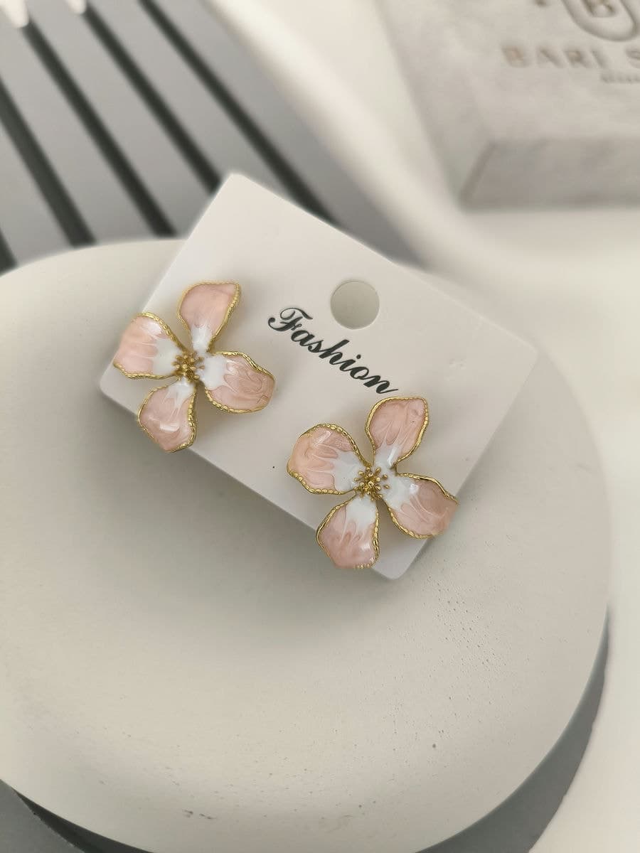 گوشواره گل پنج پر — تصویر ۴