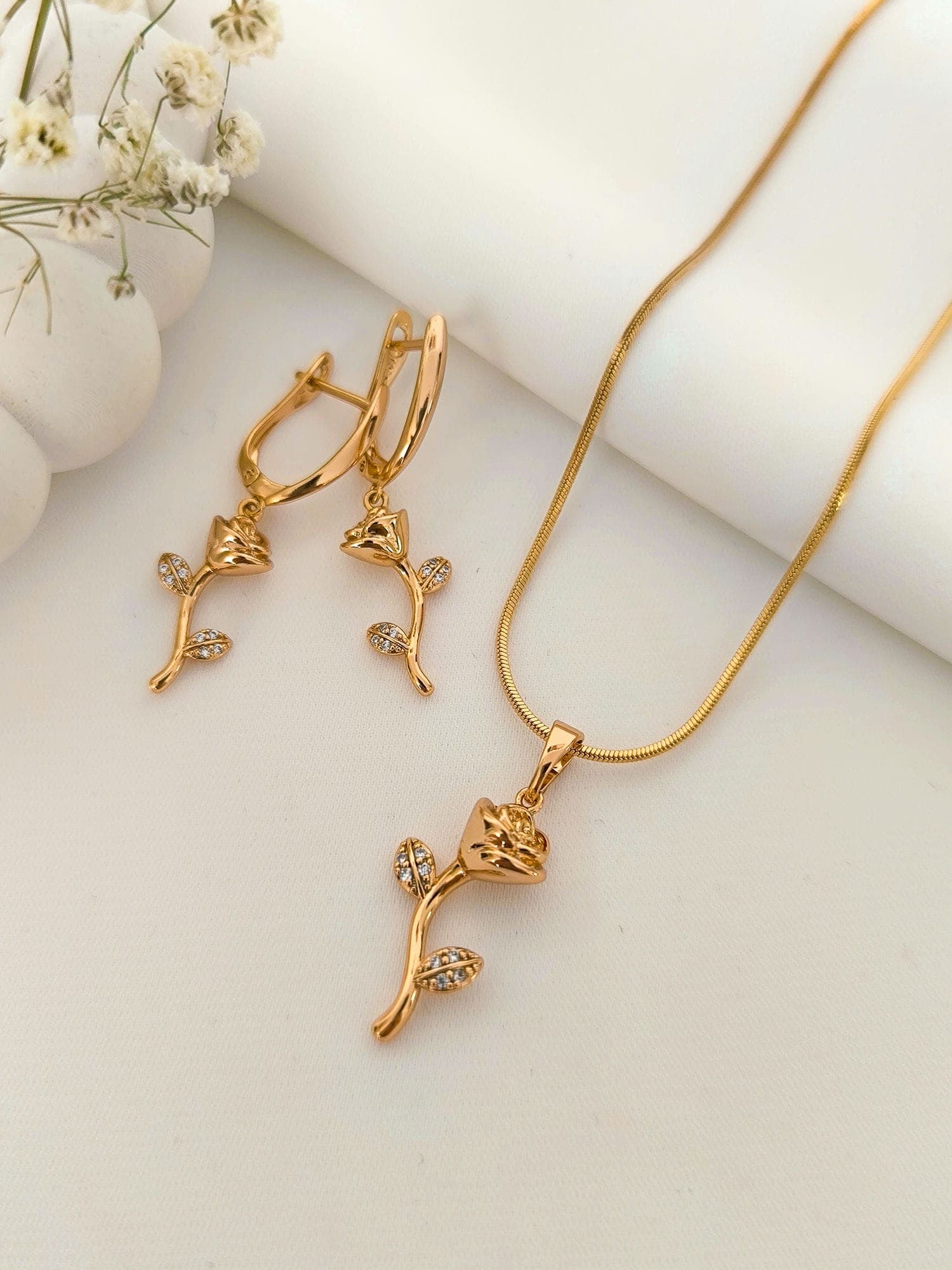 نیم ژوپینگ ست گل رز با زنجیر
