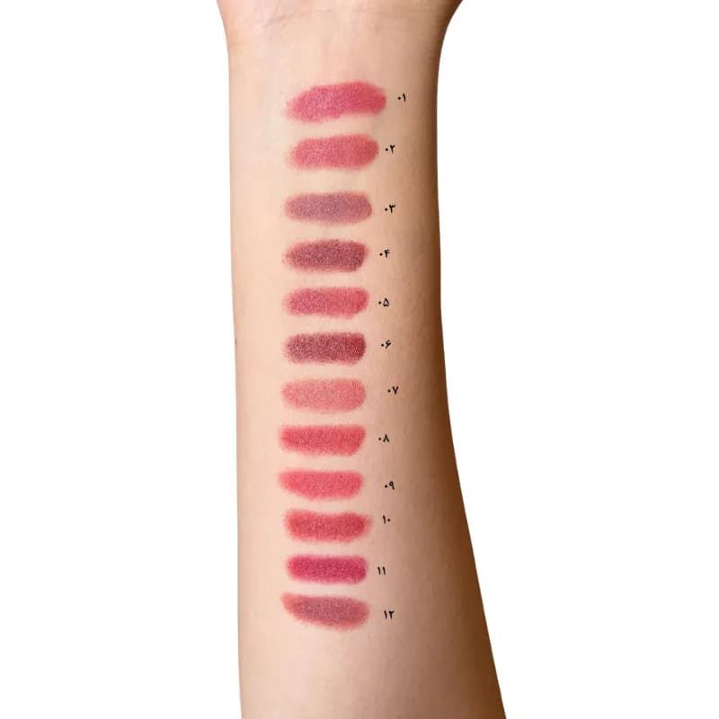 رژلب جامد آرت اسکین Artskin — تصویر ۵