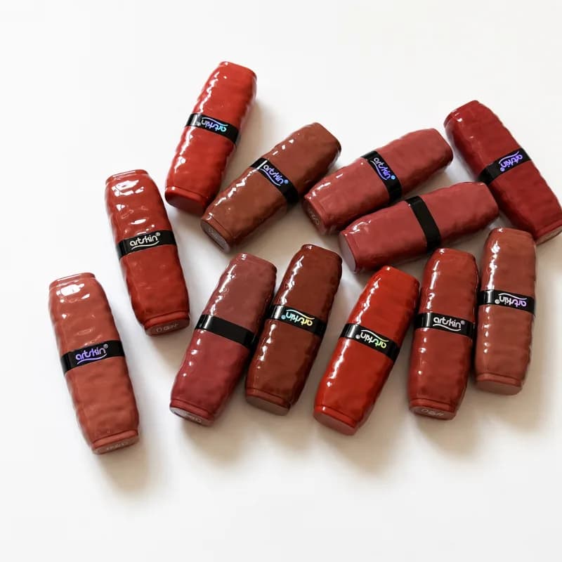 رژلب جامد آرت اسکین Artskin — تصویر ۲