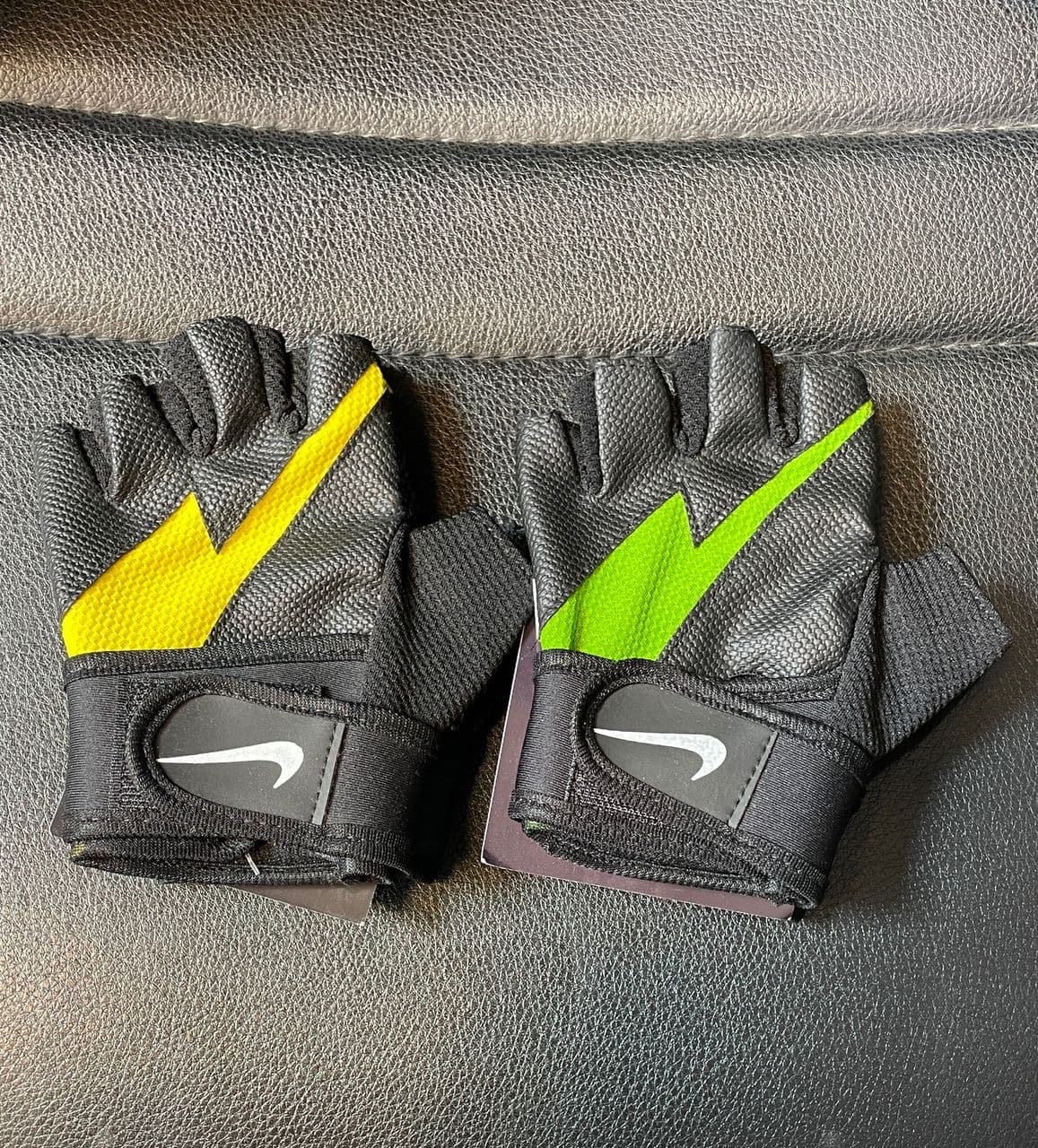 دستکش مچدار تیک nike — تصویر ۲